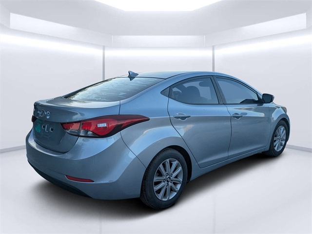 2015 Hyundai Elantra SE photo 2