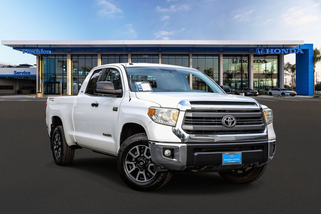 2015 Toyota Tundra SR5