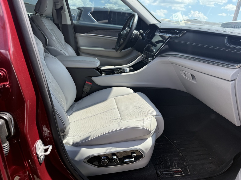 2021 Jeep Grand Cherokee Overland photo 7