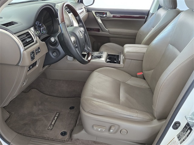 2019 Lexus GX 460 photo 6
