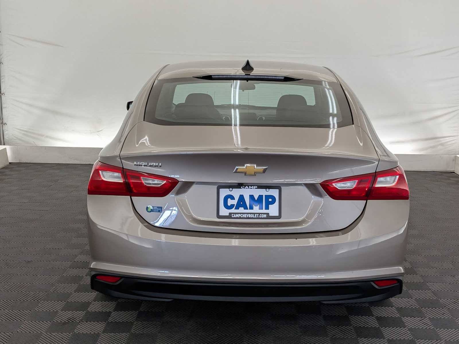 2023 Chevrolet Malibu LS photo 4