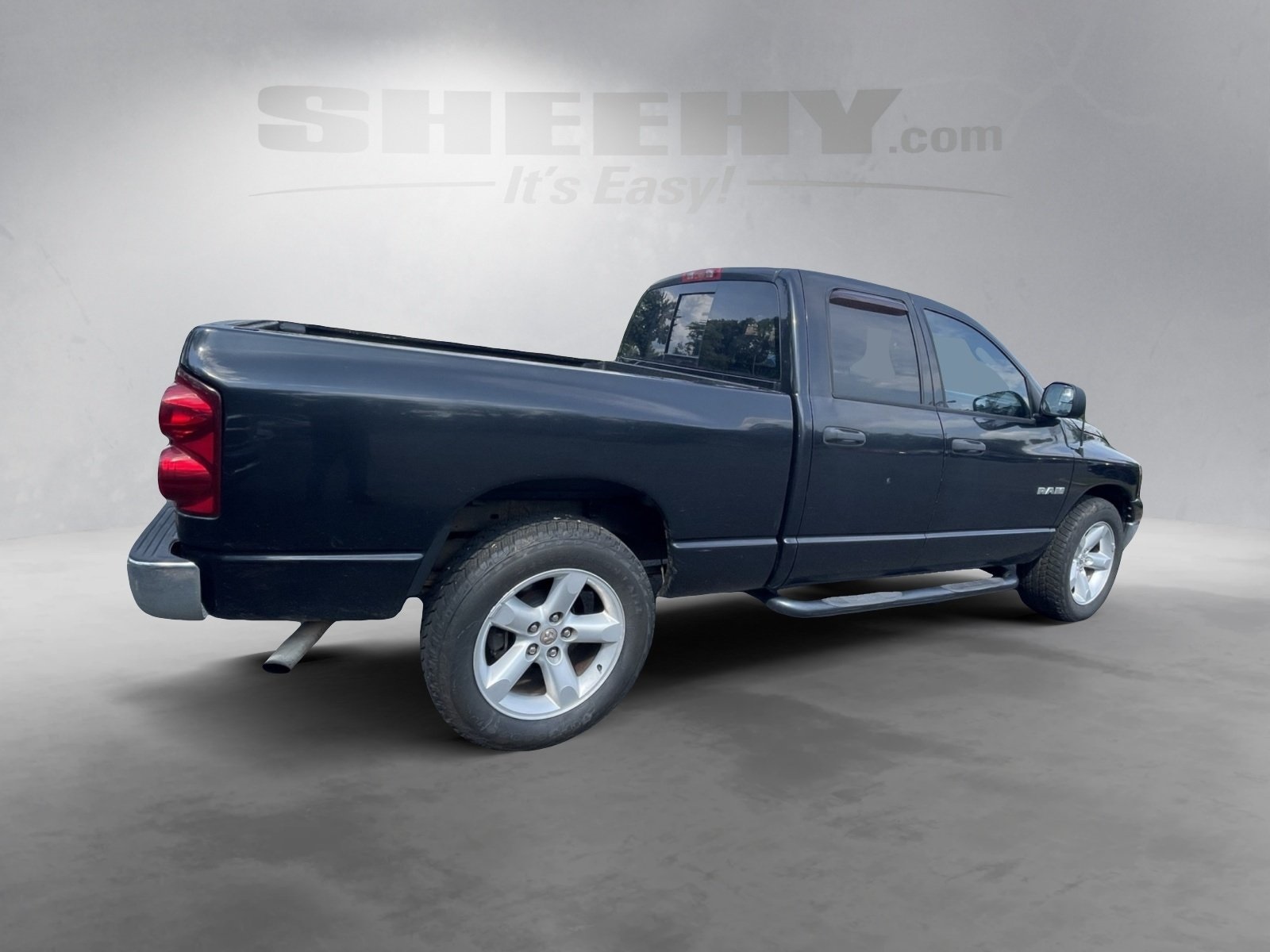 2008 Dodge Ram SLT photo 14