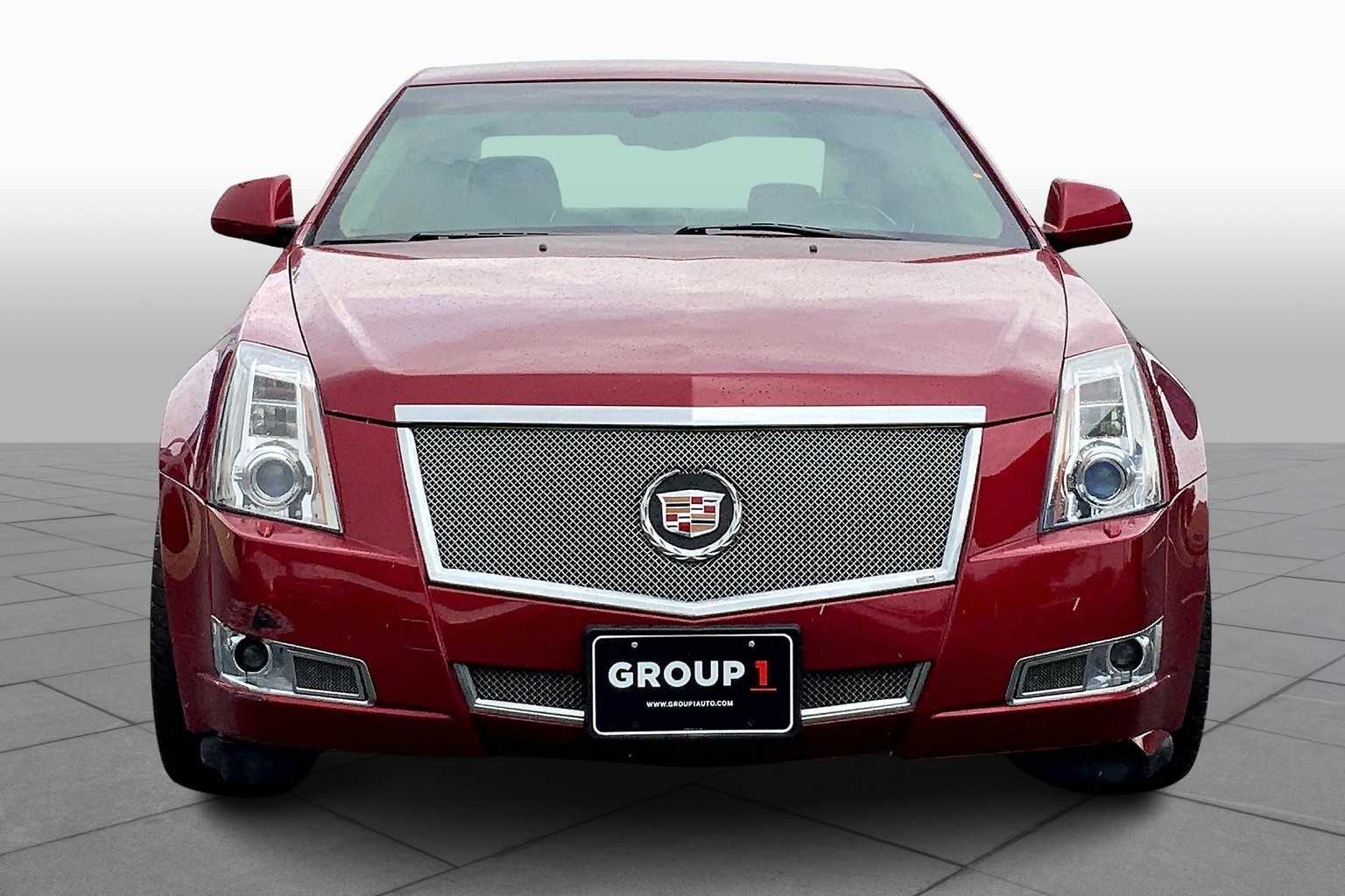 2009 Cadillac CTS photo 2