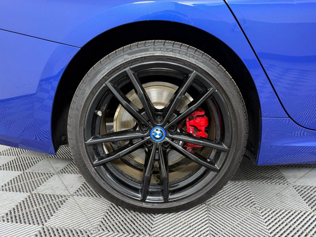 2024 Bmw 330e xDrive photo 12