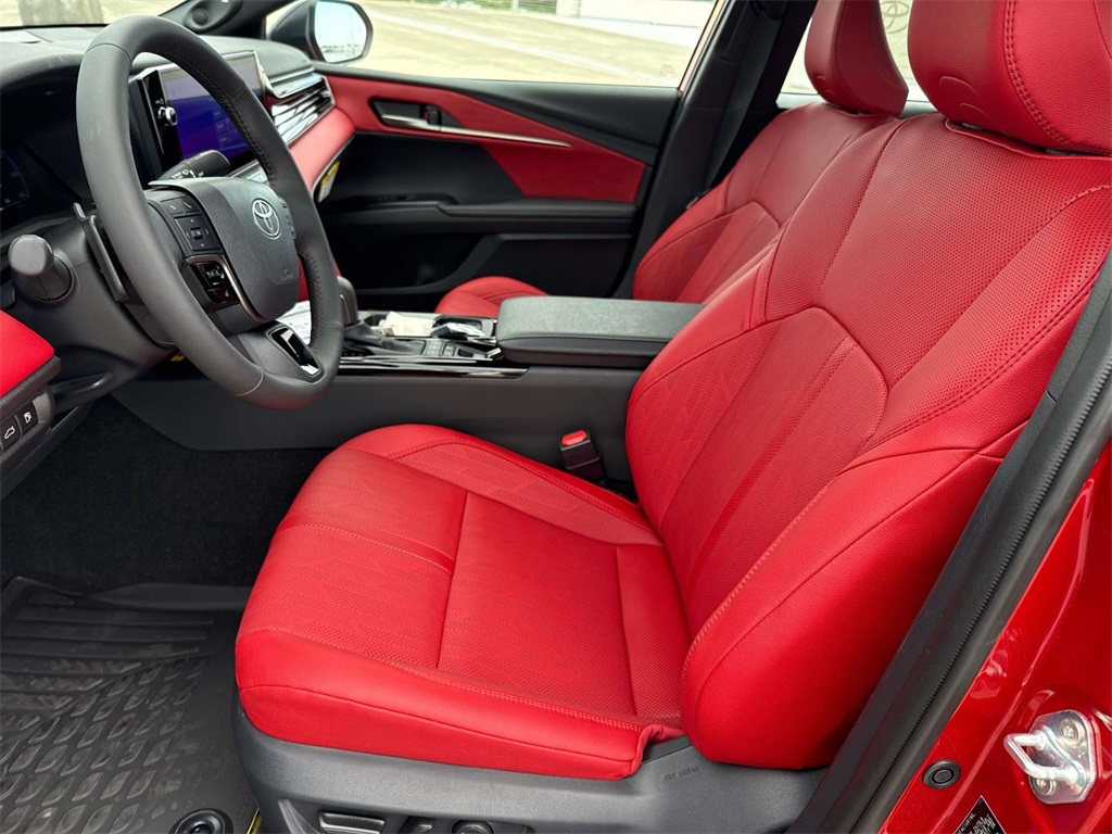2025 Toyota Camry XSE photo 14