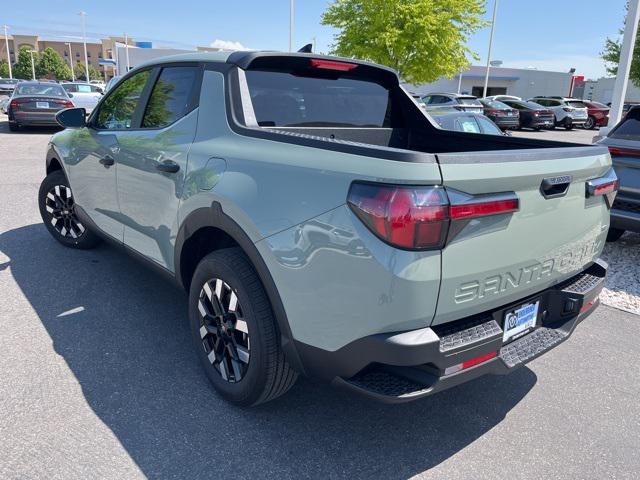 2025 Hyundai Santa Cruz SE photo 3