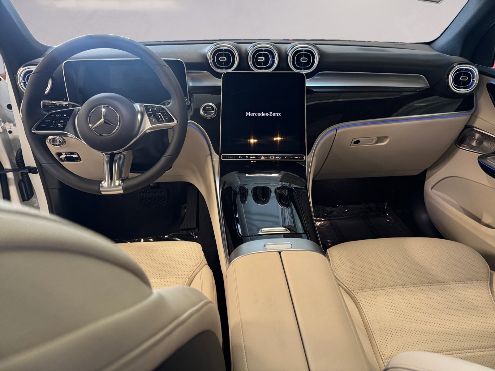 2025 Mercedes Benz GLC 350e 4MATIC photo 10