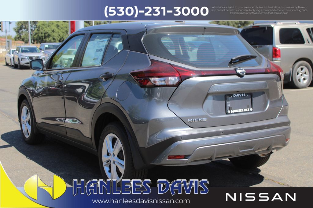 2025 Nissan Kicks Play S photo 8