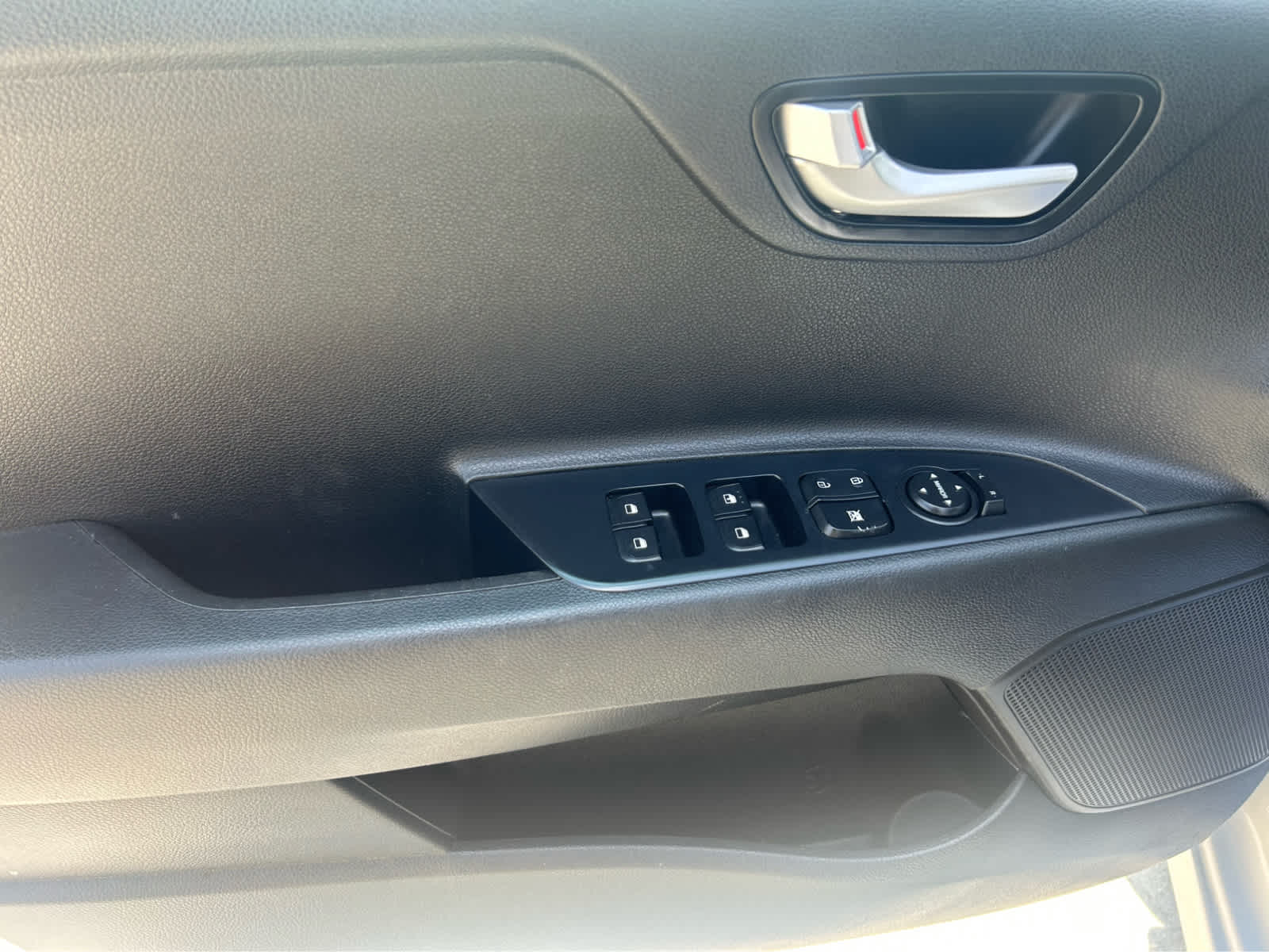 2023 Kia Rio S photo 9
