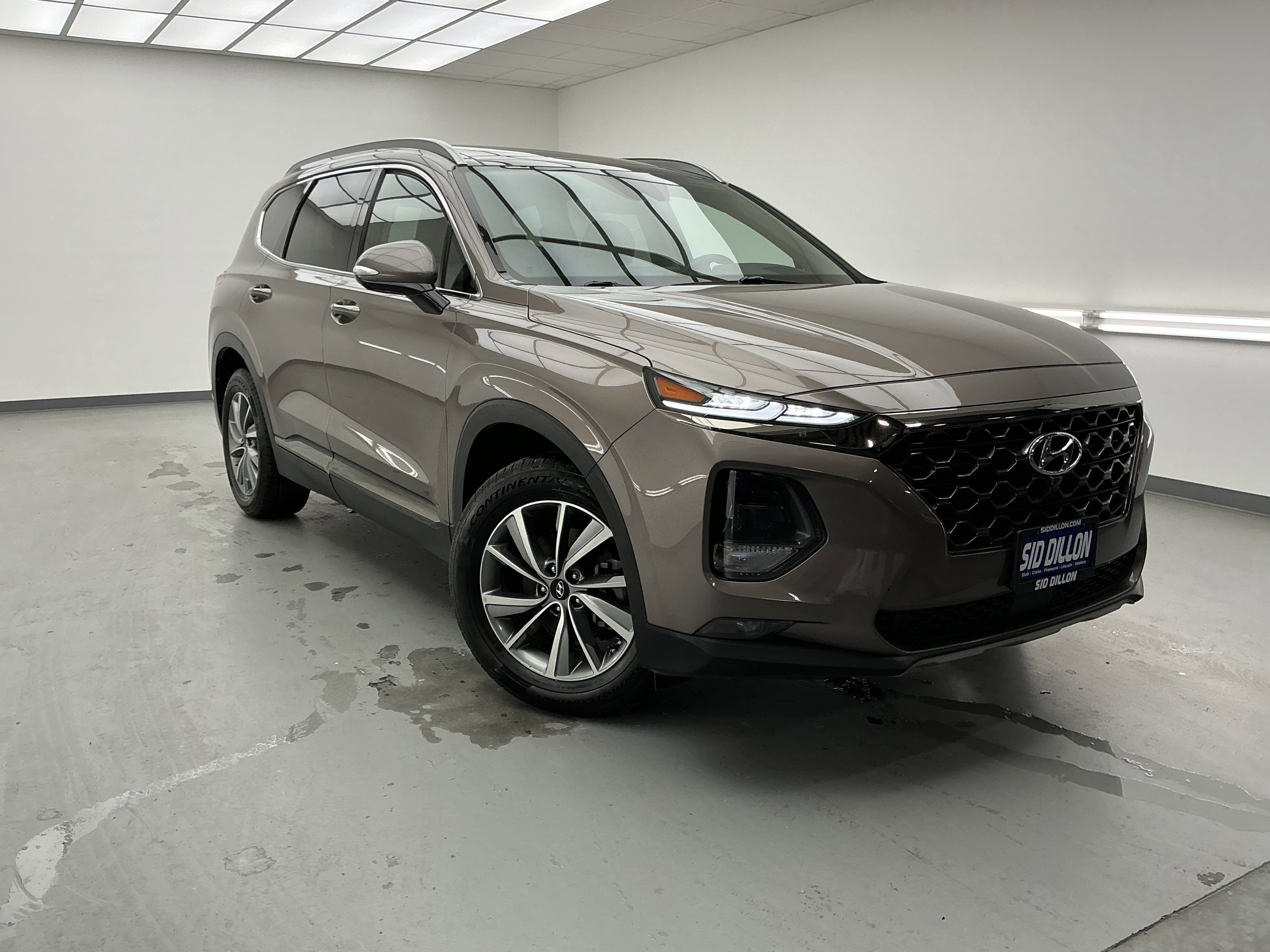 2020 Hyundai Santa Fe Limited photo 2