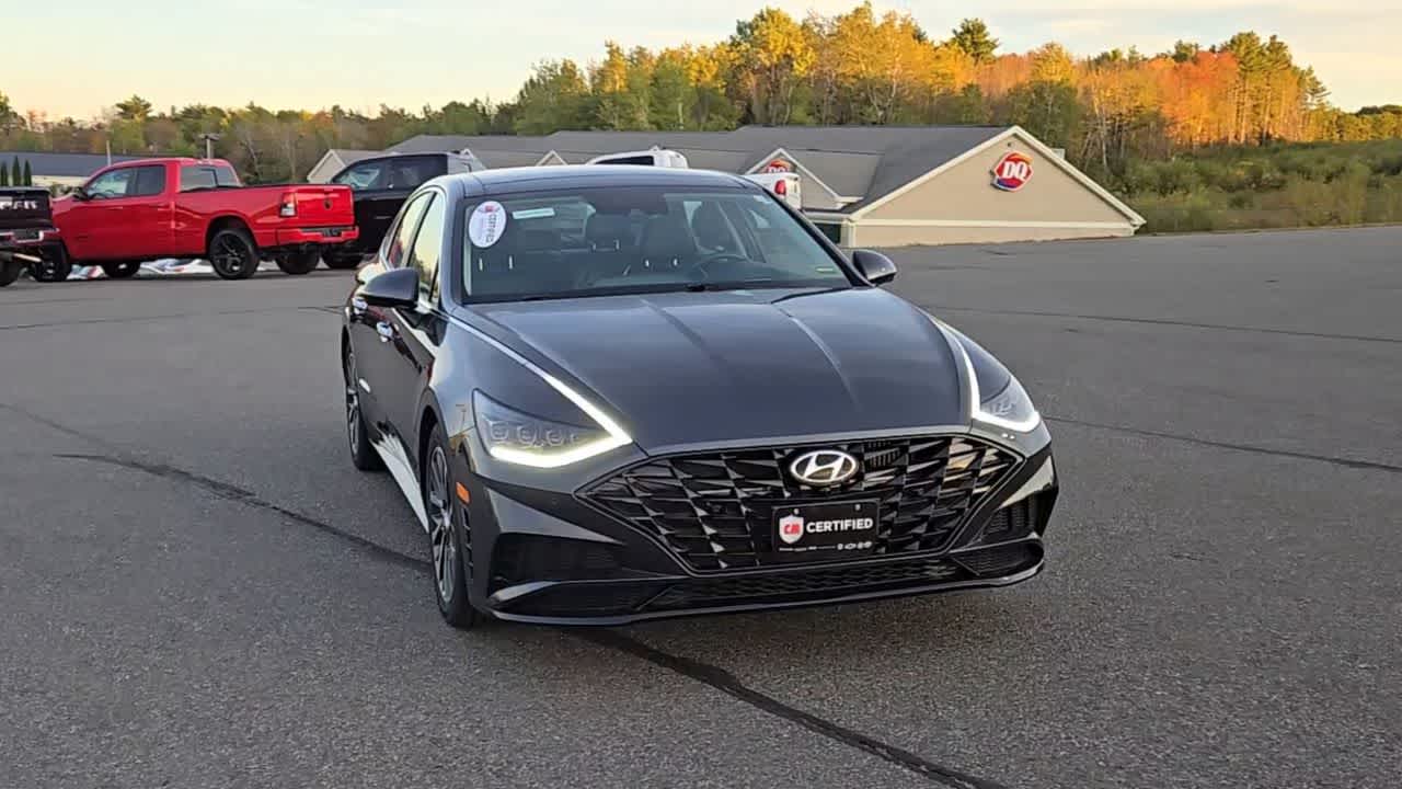 2022 Hyundai Sonata Limited photo 3