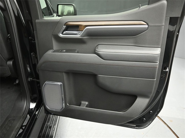 2026 CHEVROLET SILVERADO - Image 25