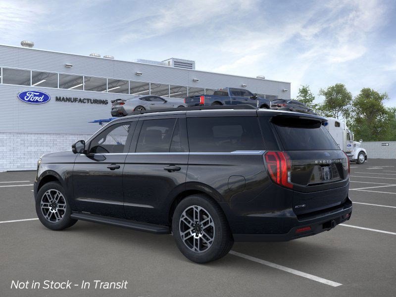 2025 Ford Expedition photo 4