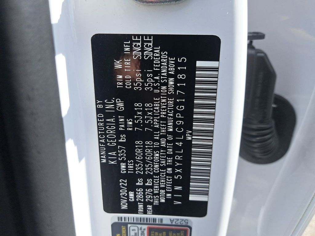 2023 Kia Sorento S photo 29