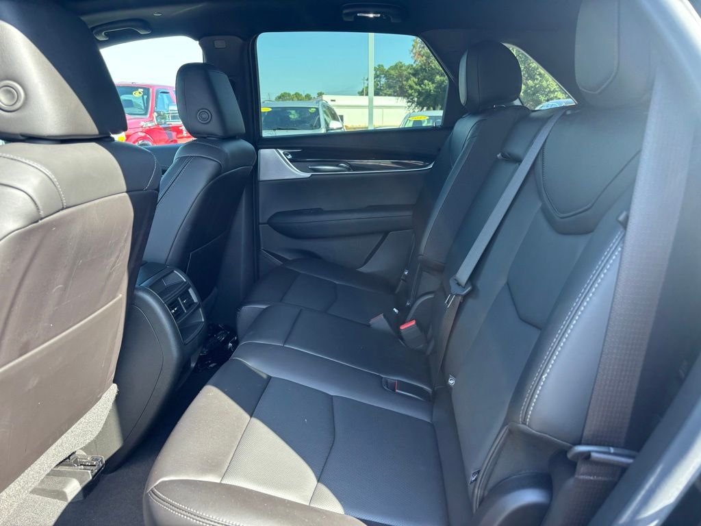 2025 Cadillac XT5 Premium Luxury photo 6