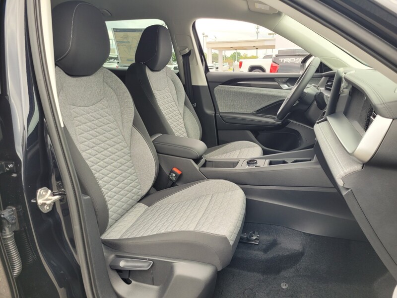 2025 Volkswagen Tiguan S photo 8