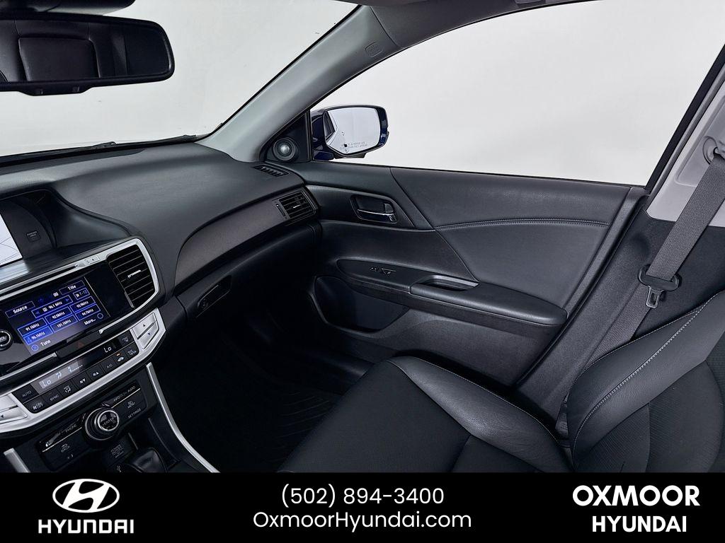 2015 Honda Accord Hybrid Touring photo 23