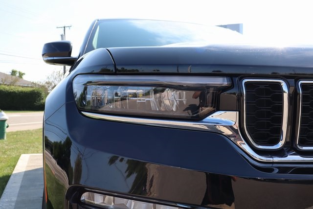 2025 Jeep Grand Cherokee Limited photo 4