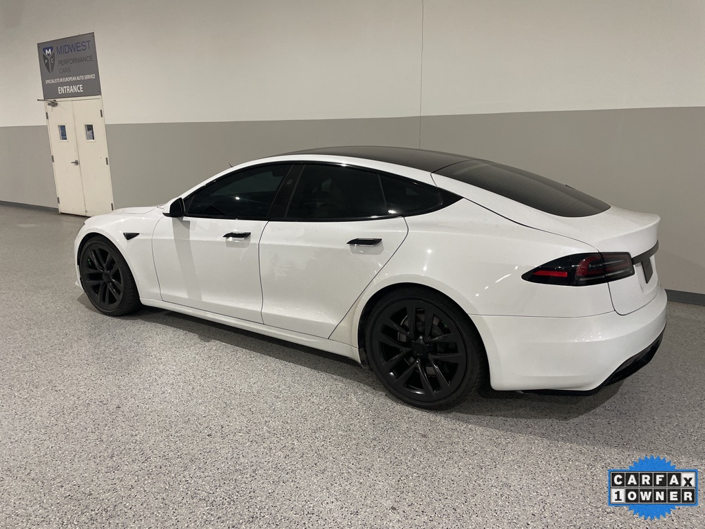 2023 Tesla Model S photo 2