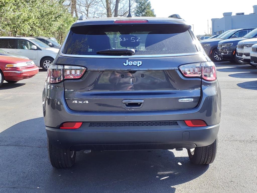 2024 Jeep Compass Latitude Lux photo 6
