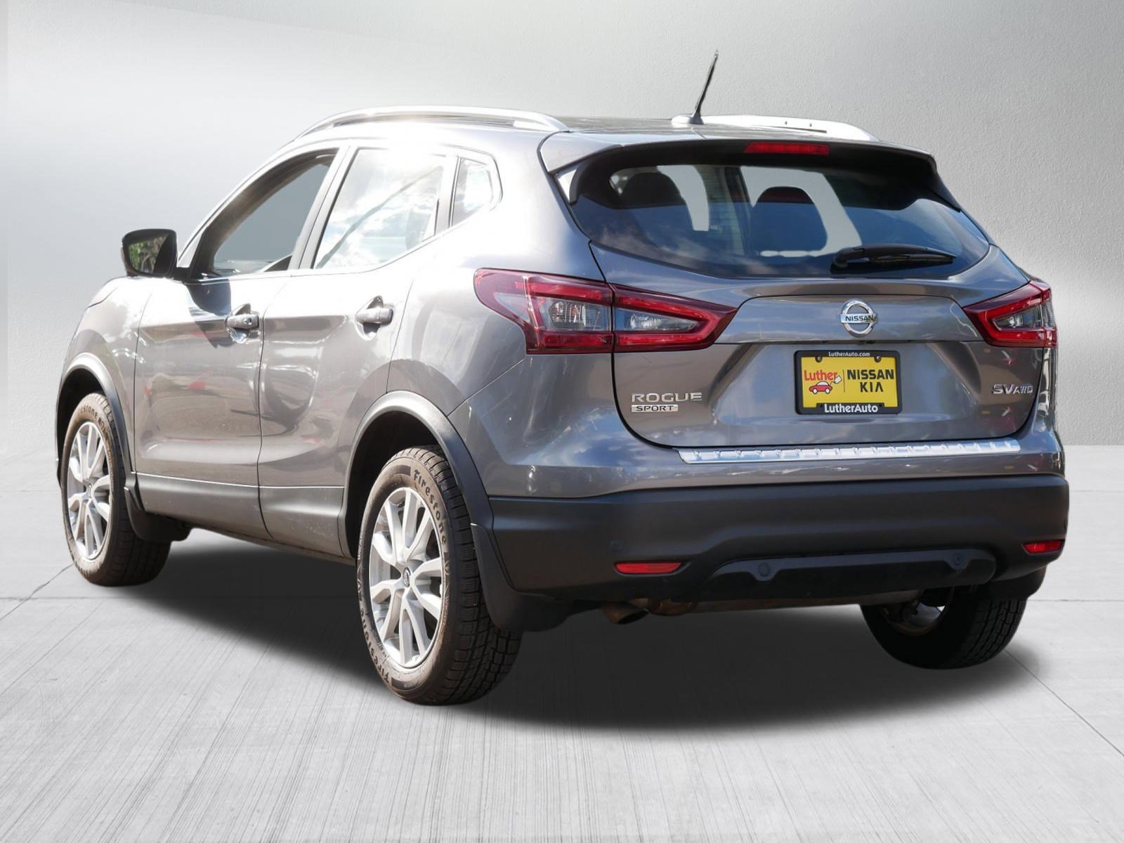 2020 Nissan Rogue Sport SV photo 5