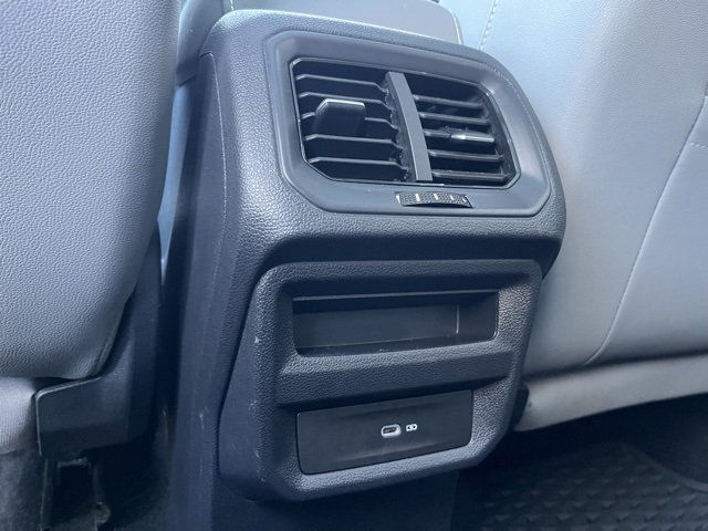 2022 Volkswagen Taos SE photo 48