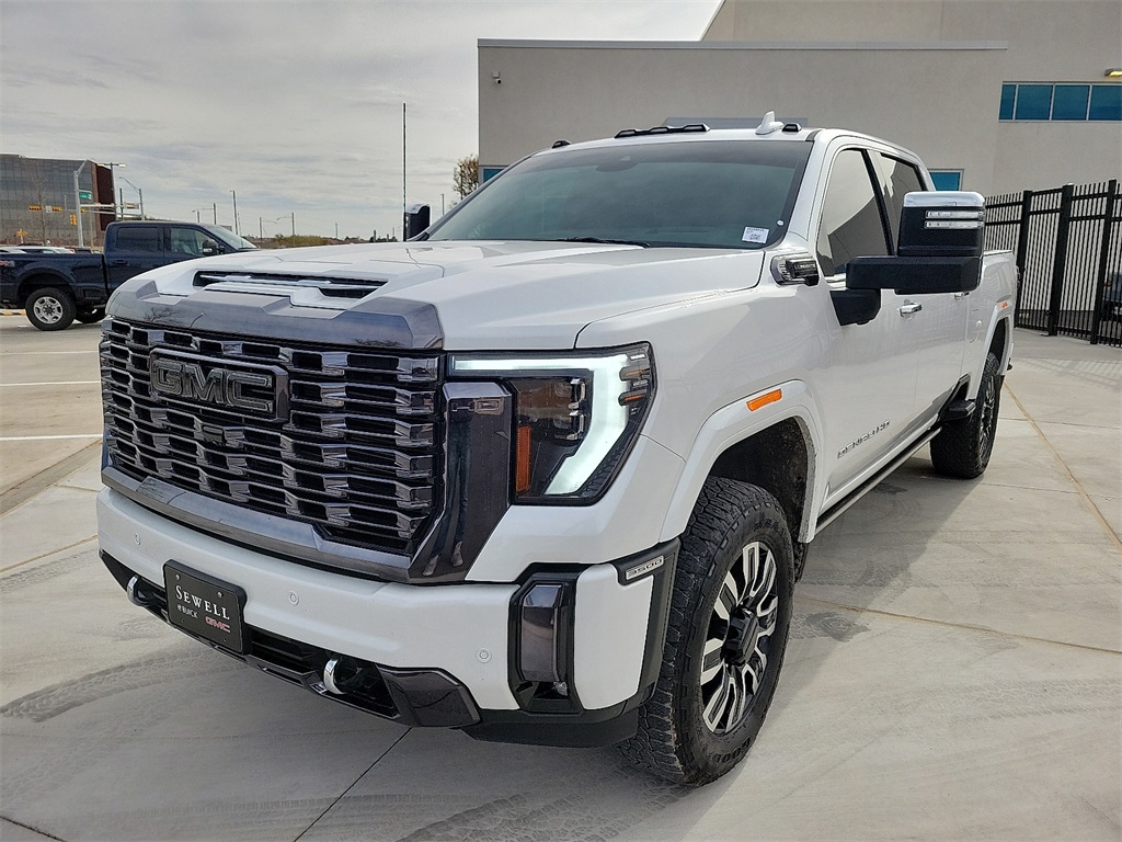 2024 GMC Sierra 3500HD Denali Ultimate's photo