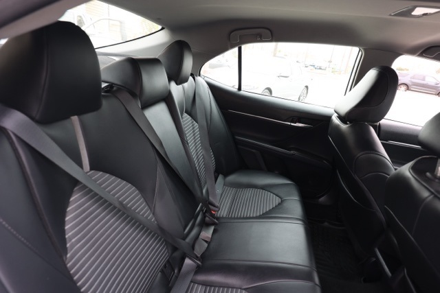2023 Toyota Camry SE photo 16