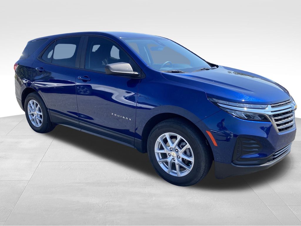 2022 Chevrolet Equinox LS photo 9
