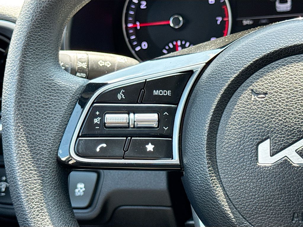 2023 Kia Forte LXS photo 21