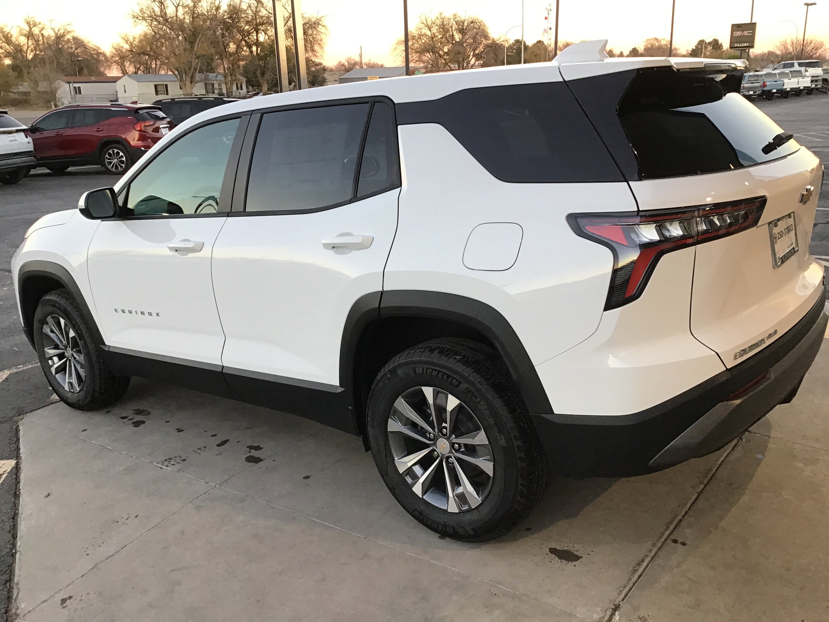 2026 Chevrolet Equinox LT photo 4