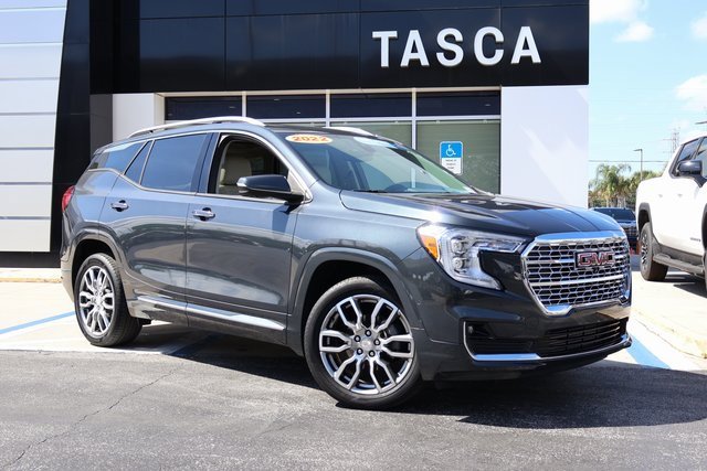 2022 GMC Terrain Denali's photo