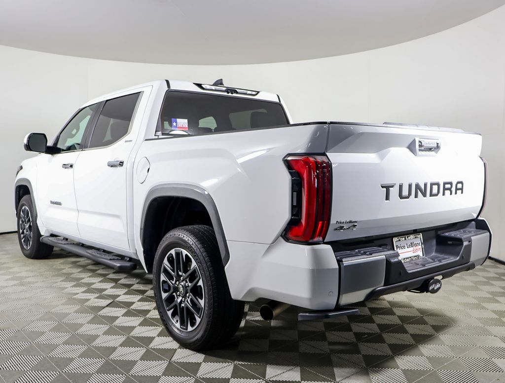 2025 Toyota Tundra Limited photo 4