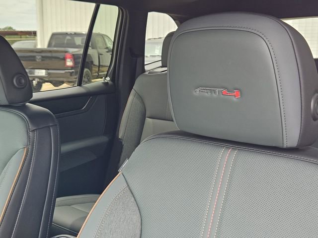 2026 Gmc Acadia AT4 photo 15