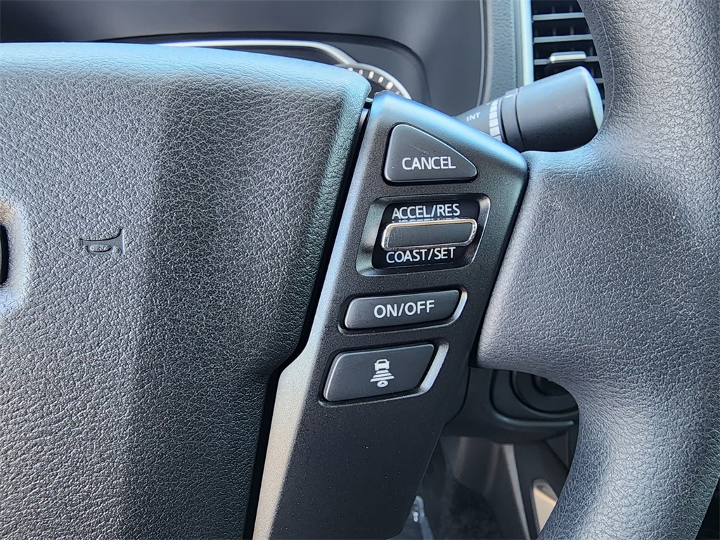 2024 Nissan Frontier SV photo 18