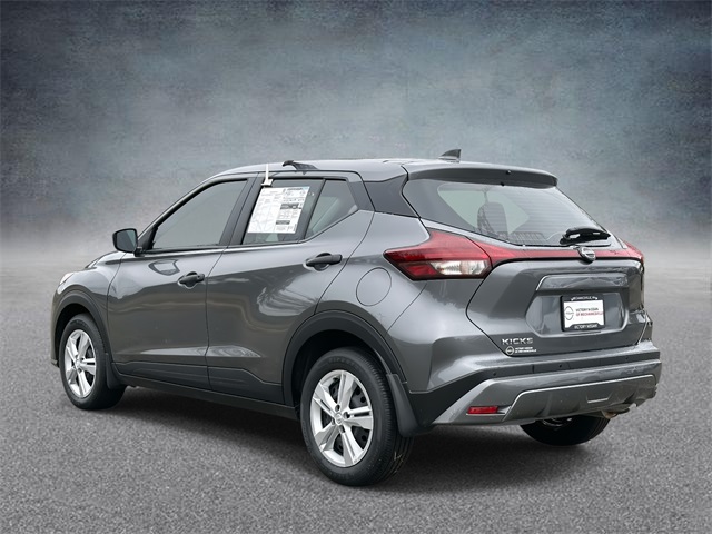 2025 Nissan Kicks Play S photo 3