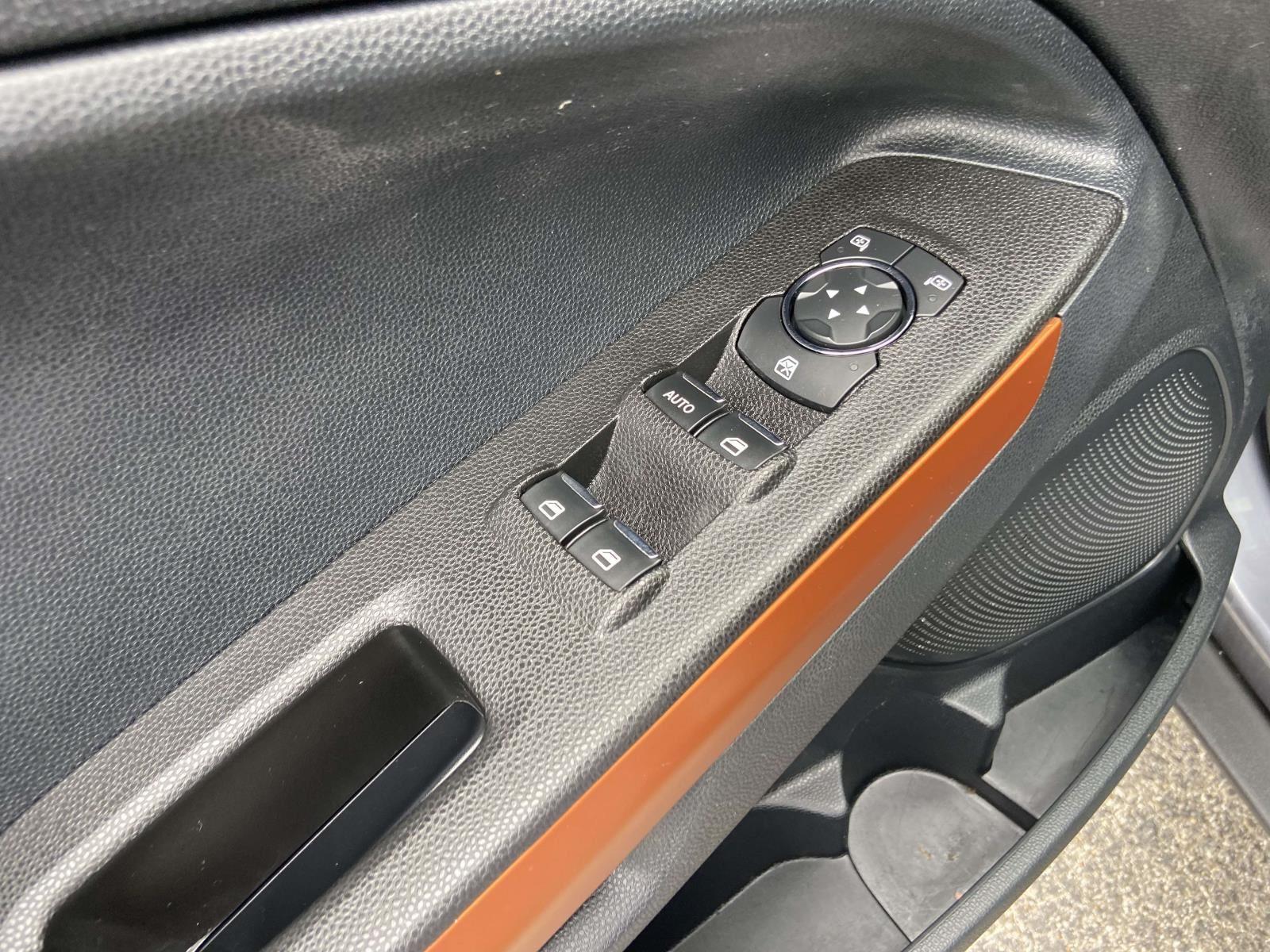 2021 Ford EcoSport SE photo 7