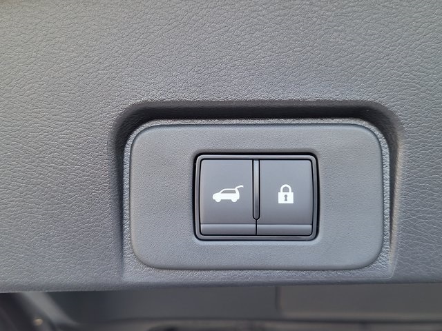 2026 Nissan Rogue SV photo 3