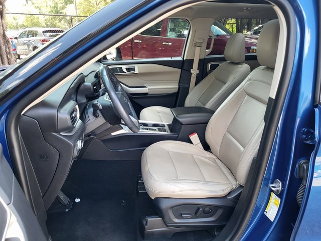 2022 Ford Explorer XLT photo 6