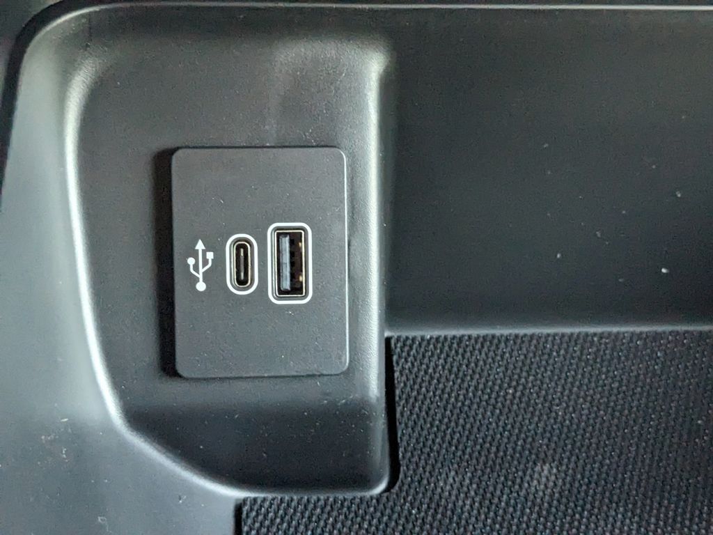 2025 Ford F-150 XLT photo 22