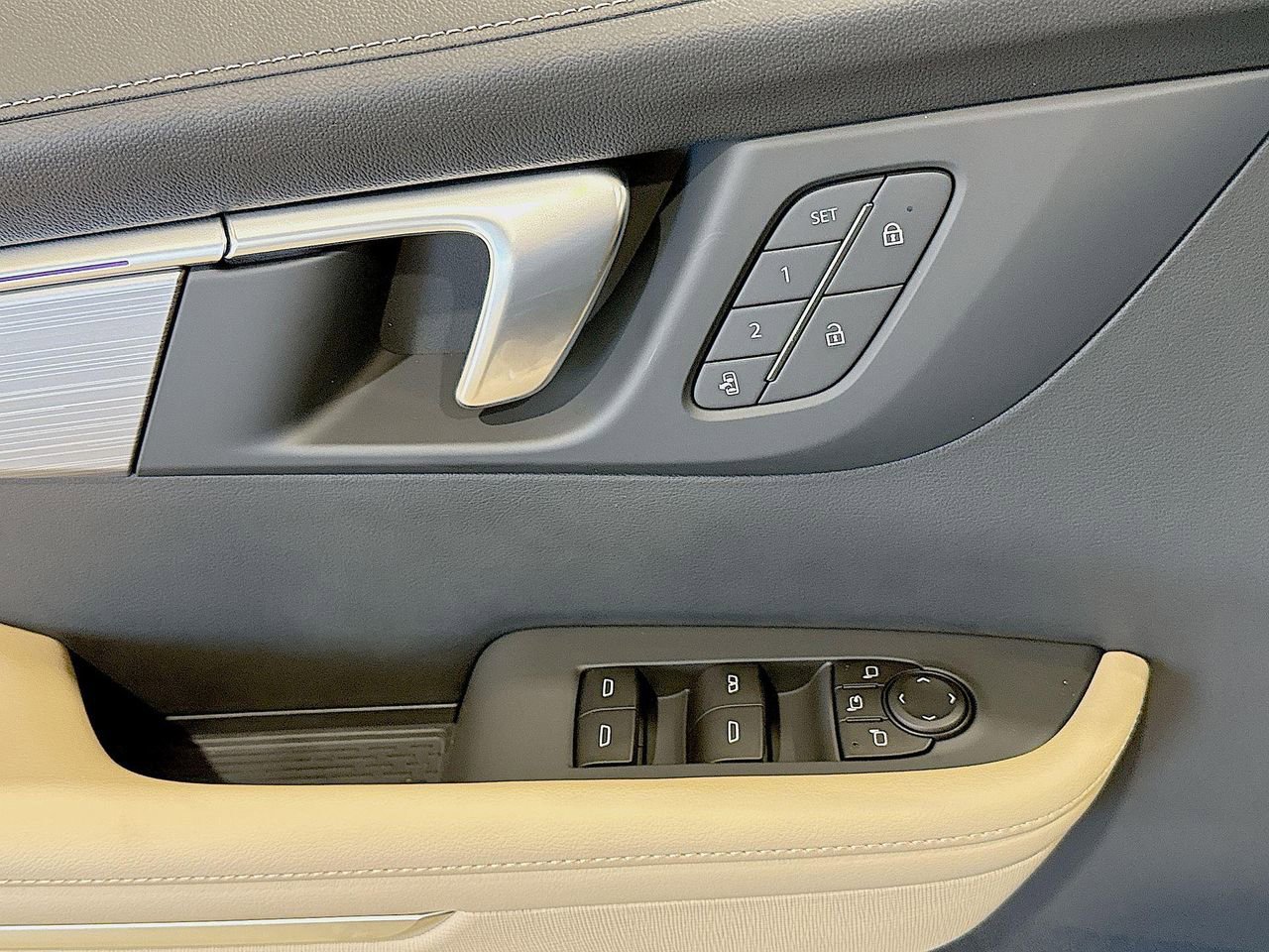 2026 Buick Enclave Preferred photo 18