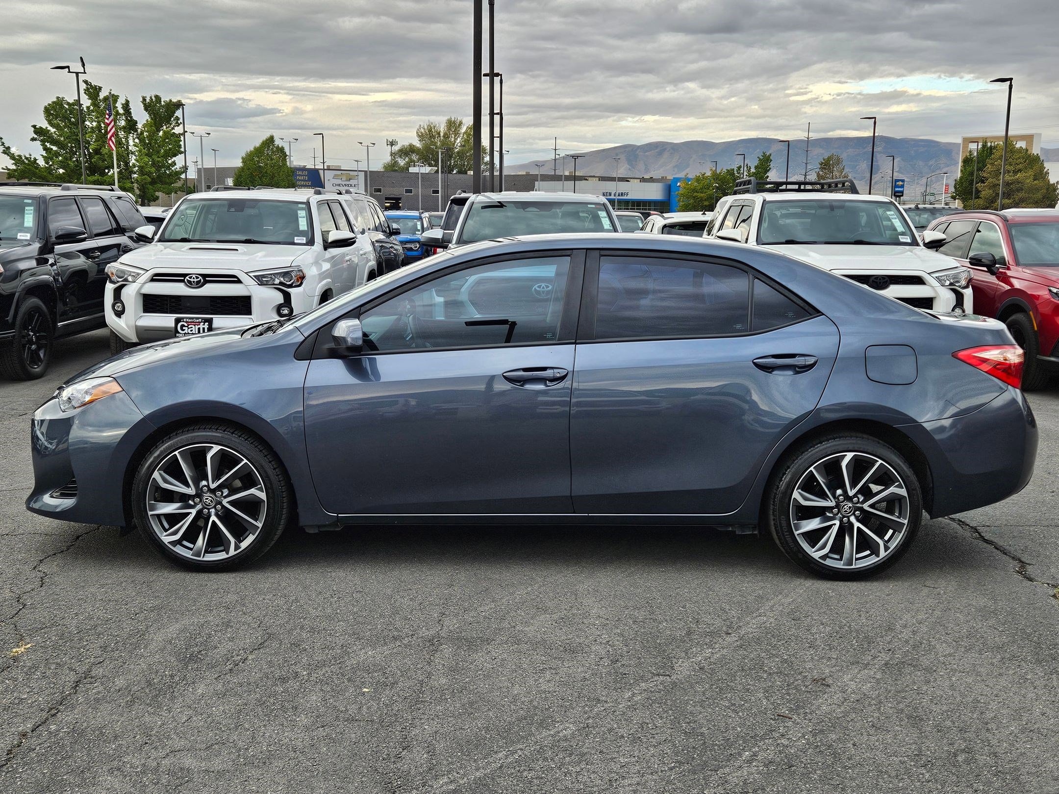 2018 Toyota Corolla L photo 6