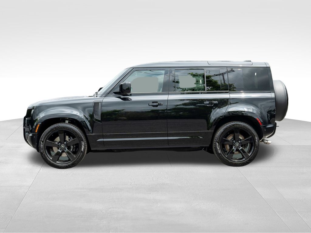2025 Land Rover Defender 110 V8 photo 7