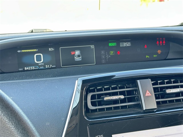 2022 Toyota Prius LE AWD-e photo 24