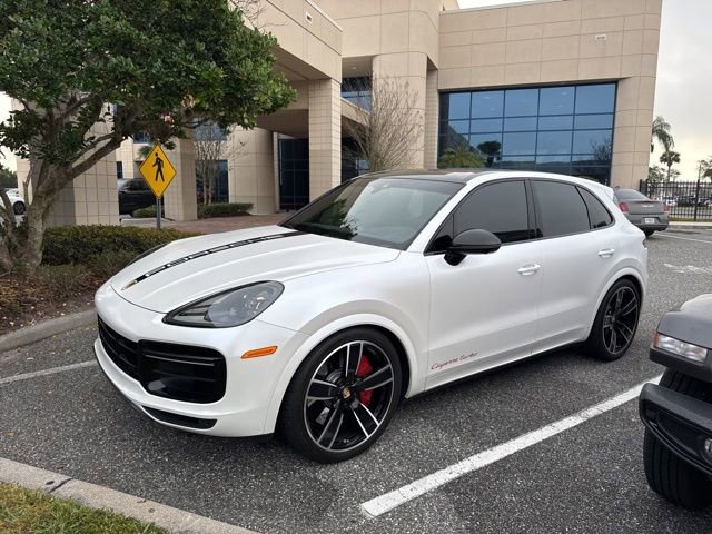 2019 Porsche Cayenne Turbo's photo