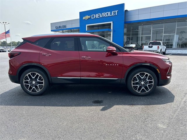2025 Chevrolet Blazer Premier photo 3