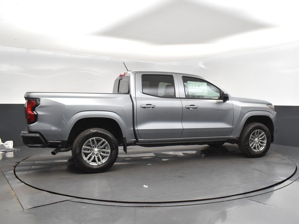 2026 Chevrolet Colorado LT photo 8