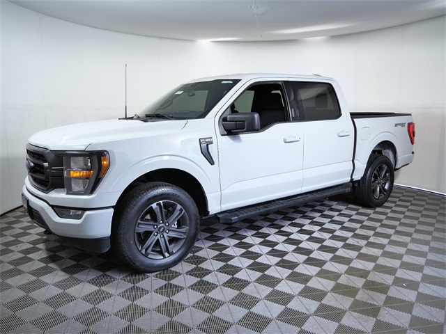 2023 Ford F-150 XLT photo 4