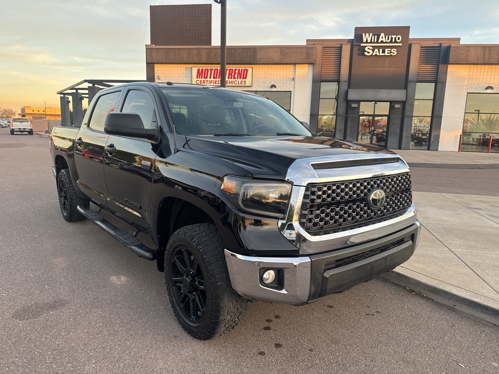 2019 Toyota Tundra SR5's photo