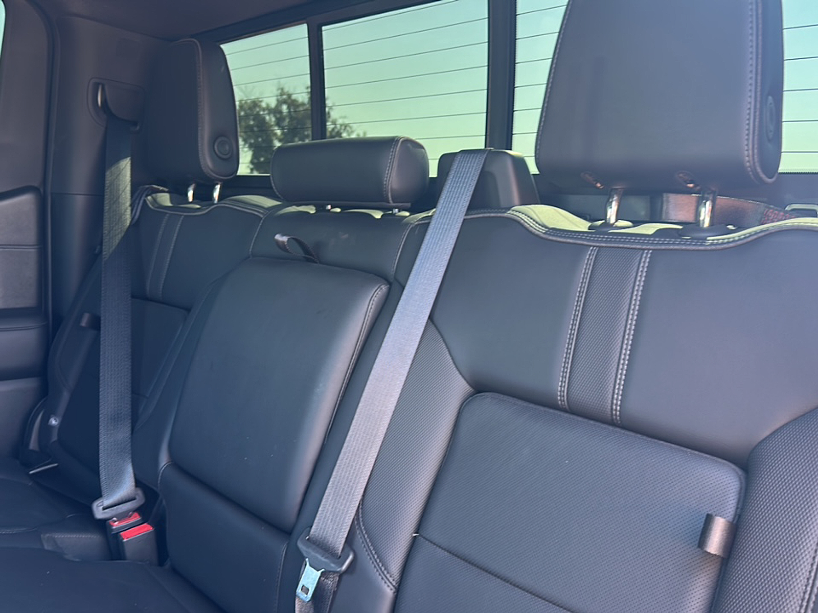 2021 Chevrolet Silverado 1500 High Country photo 7